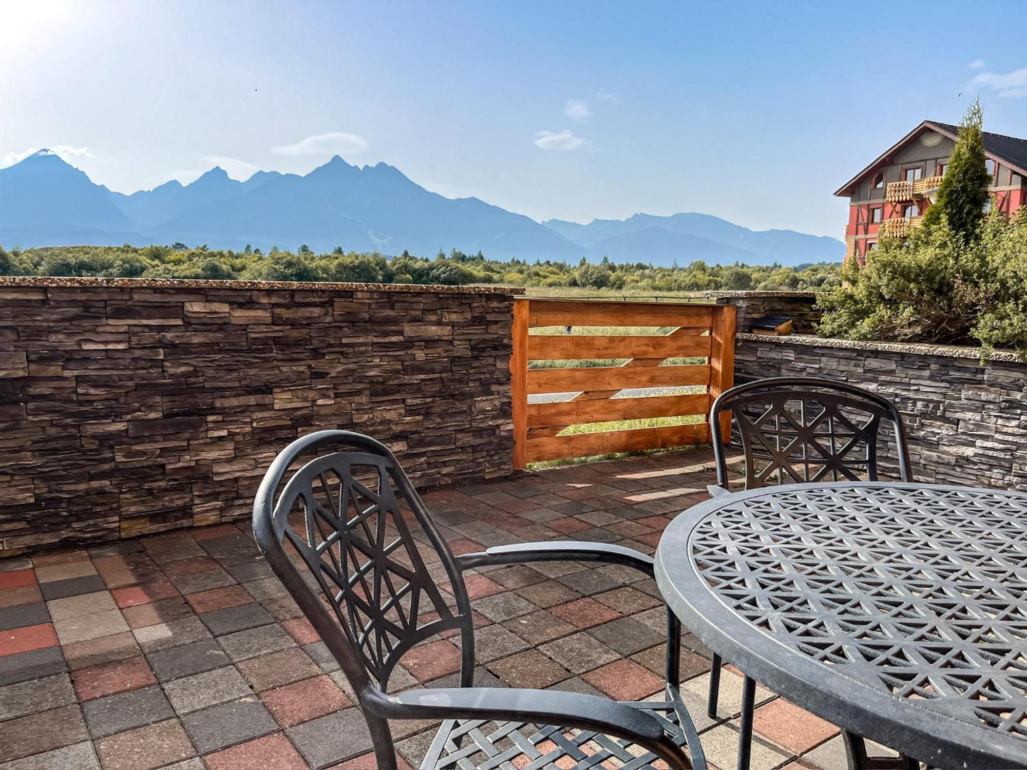 Tri Stity Apartment With Tatra View Terrace Vel'ka Lomnica Exterior foto